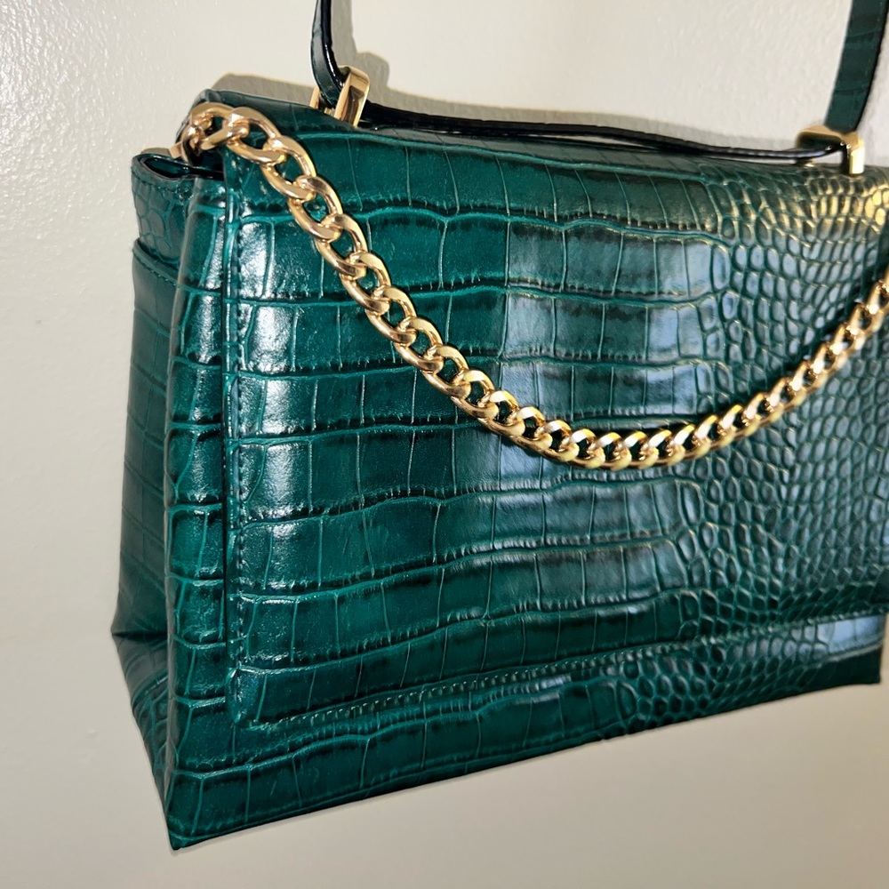 Target alligator print purse. New, took tags off, never used.
